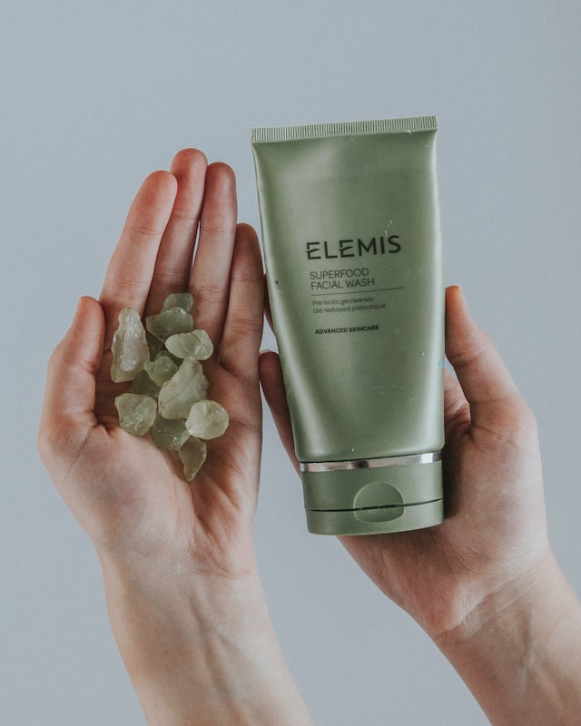 De-Tan Face Gel I Aloe Vera & Turmeric De-Tan Face Gel I Aloe Vera & Turmeric